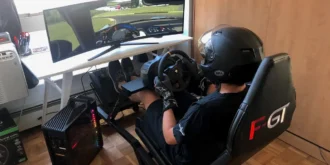 How to Choose the Best Race Car Simulators for Realistic Racing Fun