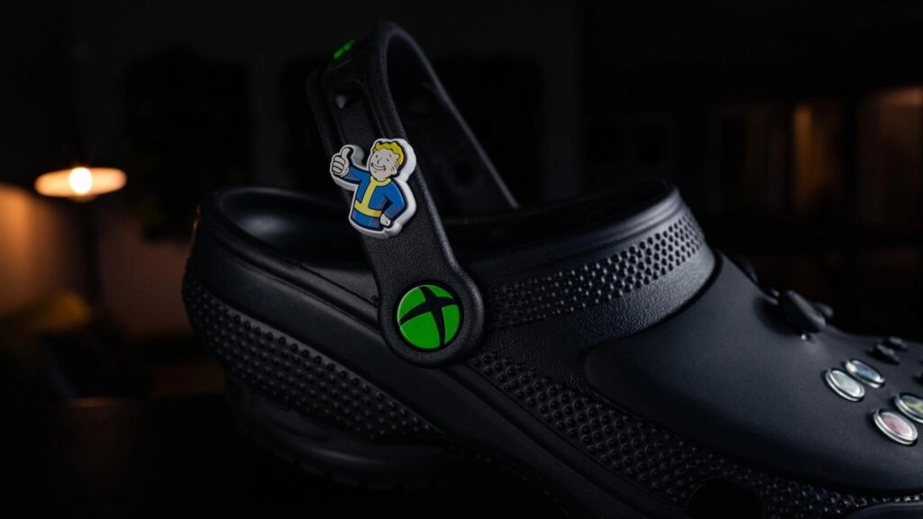 Xbox and Crocs exclusive collection: a stylish shoe inspired by Xbox controllers, featuring Player Left/Right cushioning.