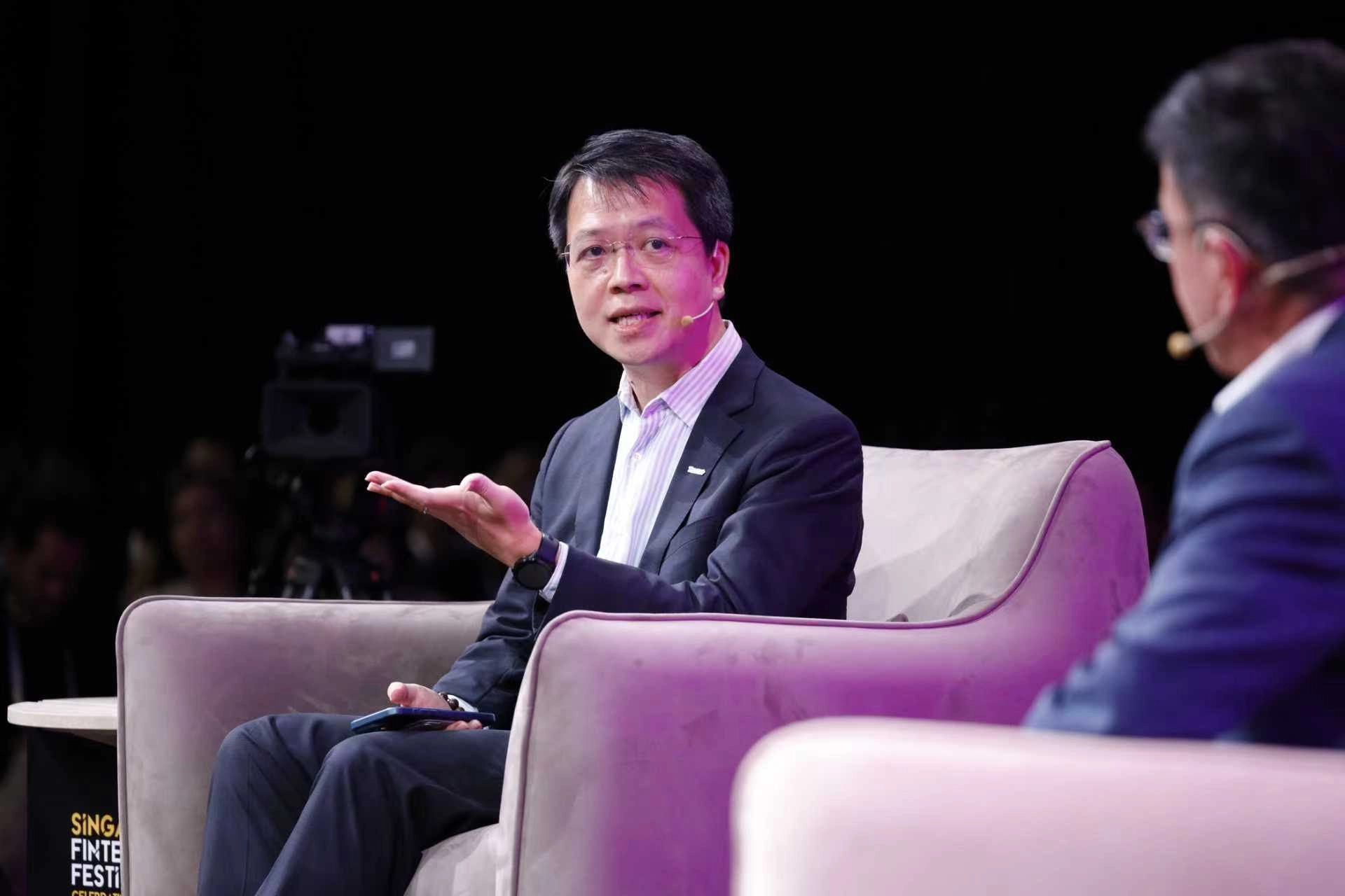 Forest Lin, VP at Tencent, speaks on intelligent financial tech at Singapore FinTech Festival 2025, shaping global finance.